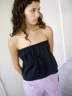 the strapless cotton top