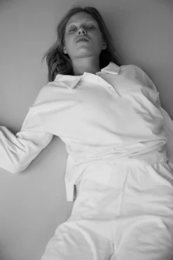 the subtle button down