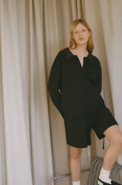 the subtle button down